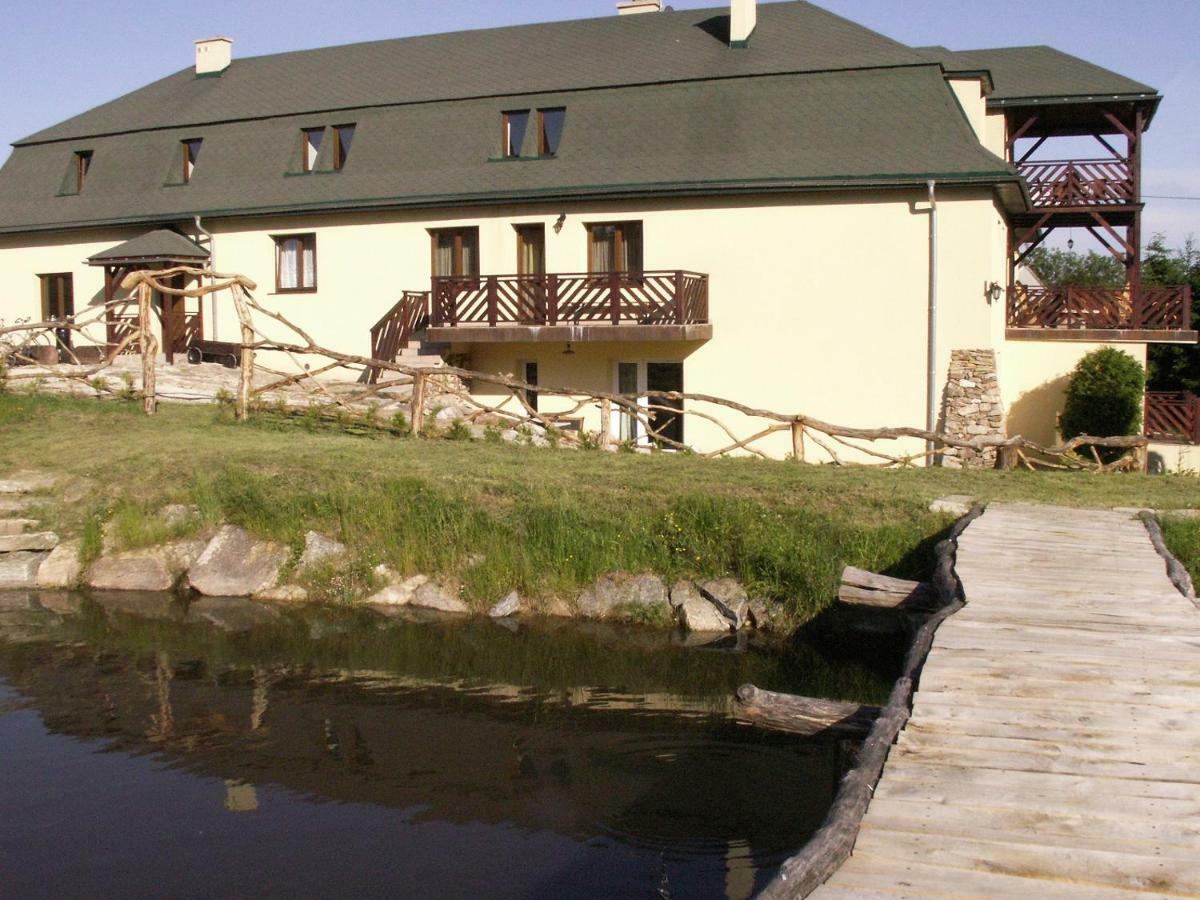 Agroturystyka Leszczynowy Dworek Ponikwa  Екстериор снимка